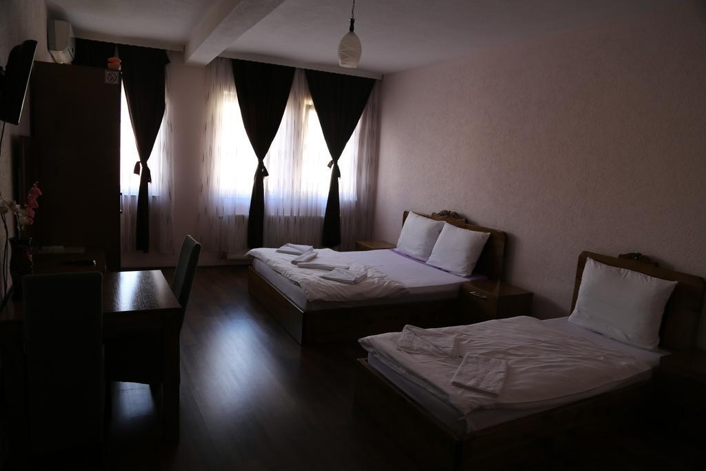 Hotel Antika Prizren Værelse billede